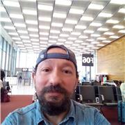 Cours en petit groupe pour inciter a poser des questions et stimuler la reflexion